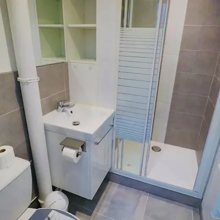 Charmant Studio * Saint-Julien-les-Villas